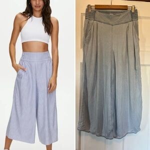 Aritzia M Sunday Best blue palazzo pants